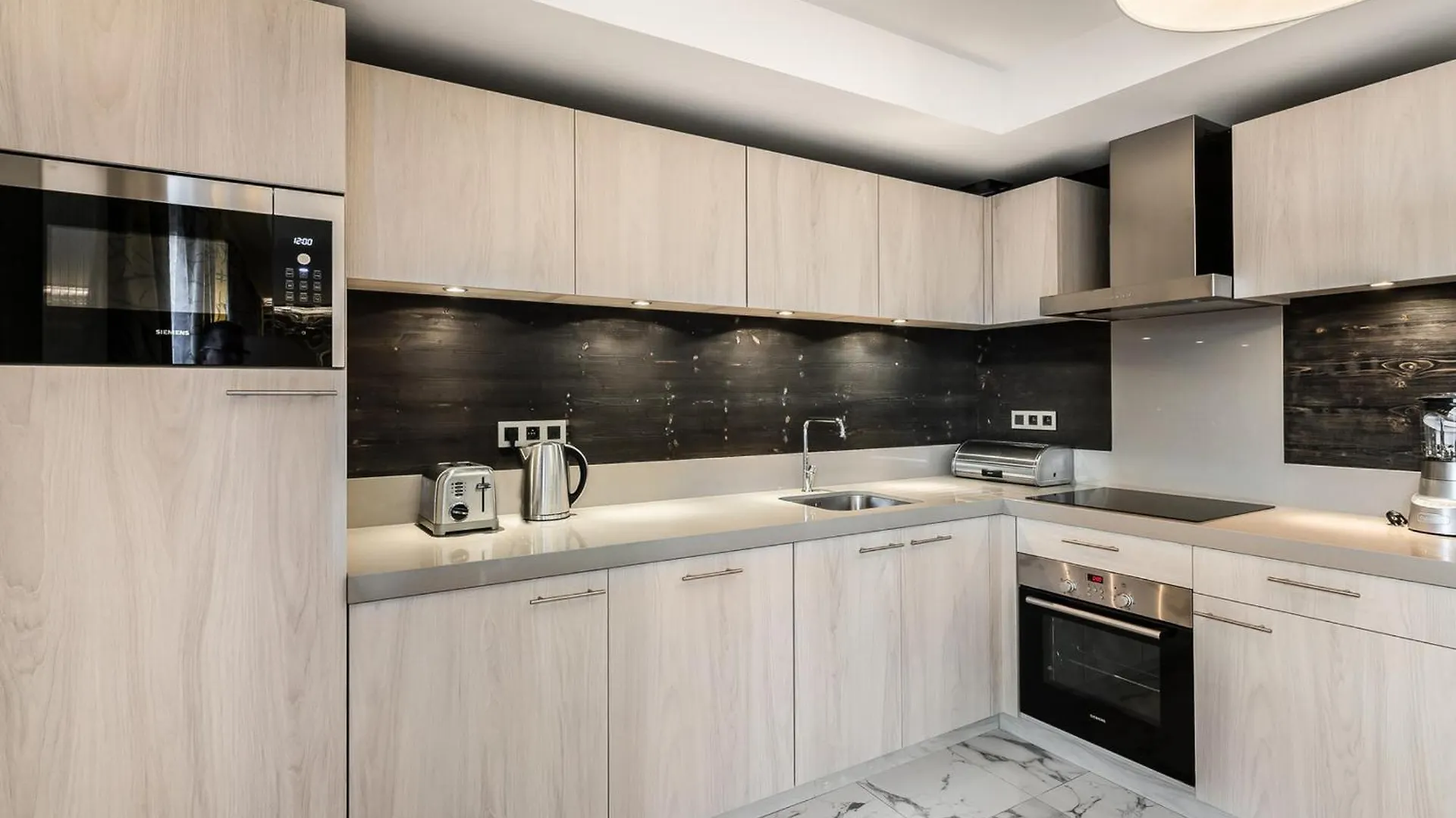 Appartement 5 Pieces, Centre Courchevel Village, Proche Pistes, 8 Pers., Parking, Fitness - Fr-1-562-7 0*,